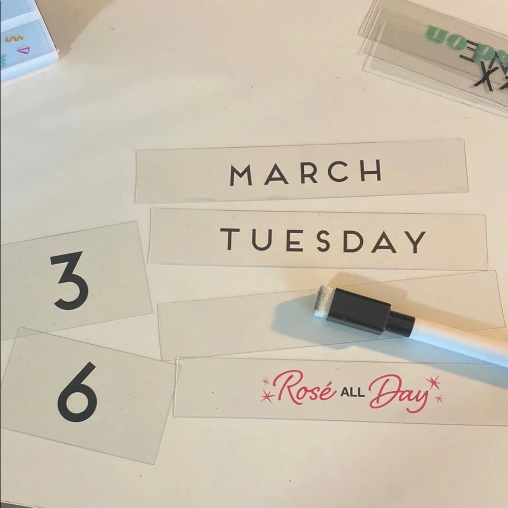Lightbox with Changeable Letters